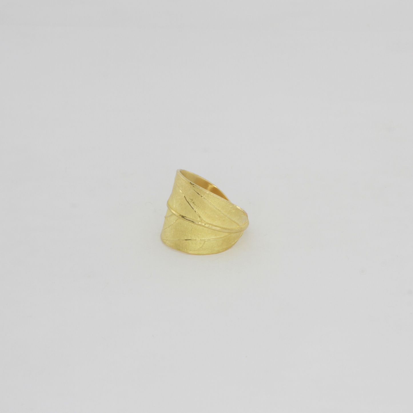 Avocado Leaf Ring
